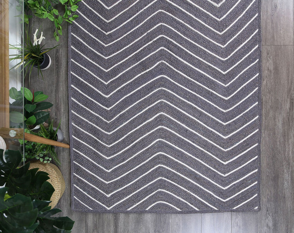 Artwell Grey Chevron RugARTI150CHEVGREYRugtastic