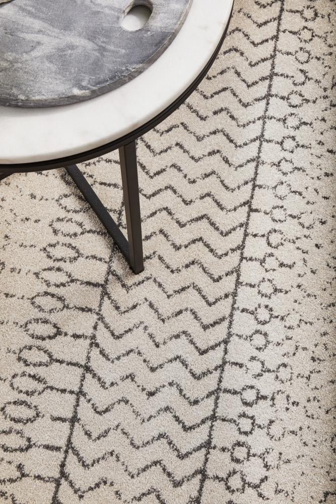 Chrome Harper Silver Round RugCRO - HPR - SIL - 150X150Rugtastic