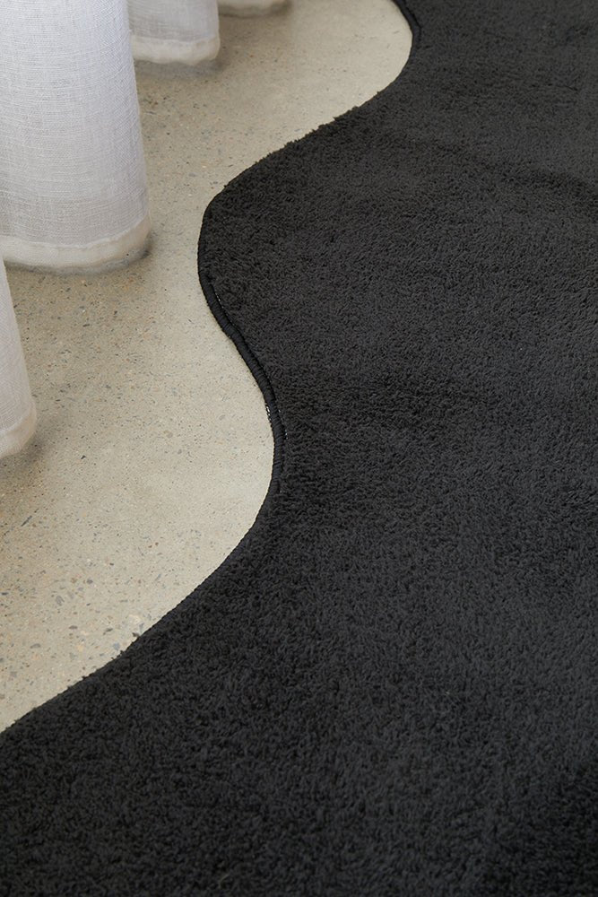Evelyn Black RugEVE - BLACK - 160X100Rugtastic