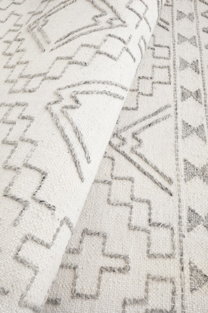 Hudson 802 IvoryHUD - 802 - IVO - 225X155Rugtastic
