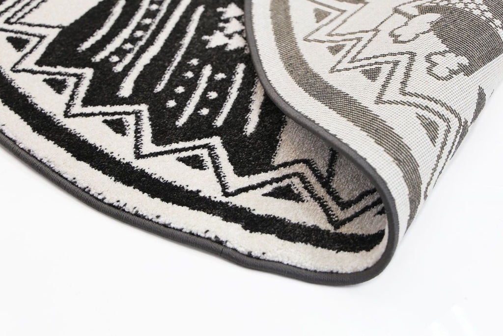 Pica Black White Camp Adventure 15925960PICC12015925960Rugtastic