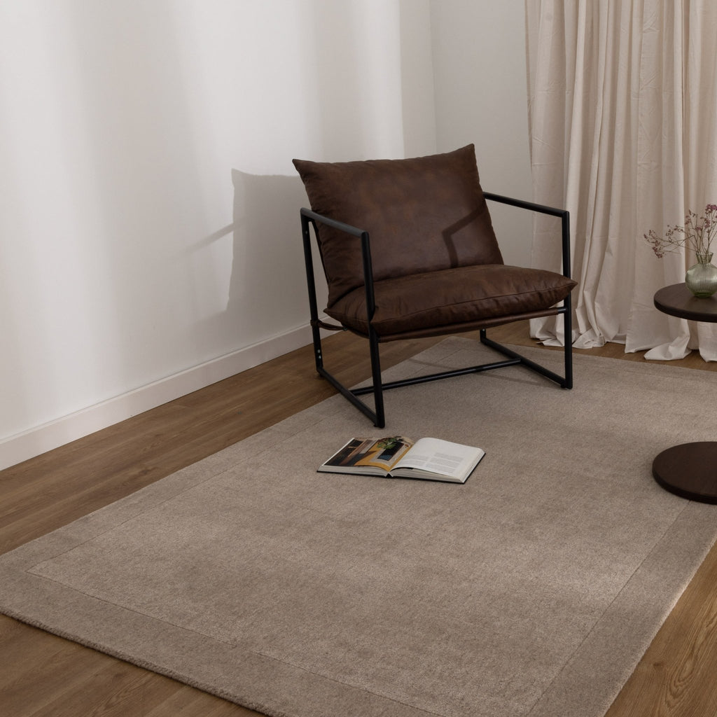 Saudi Caramel Border Wool RugSEDO160CARARugtastic
