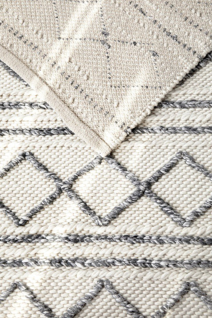 Studio 326 White Textured Woollen RugSTUD - 326 - WHI - 225X155Rugtastic