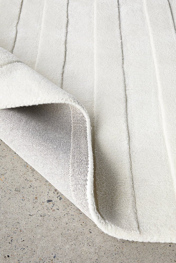 Summit Trail WhiteSUM - TRAIL - WHT - 225X155Rugtastic