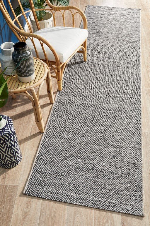 Terrace Clara Diamond Rug Grey 5500TER - 5500 - GRY - 230X160Rugtastic