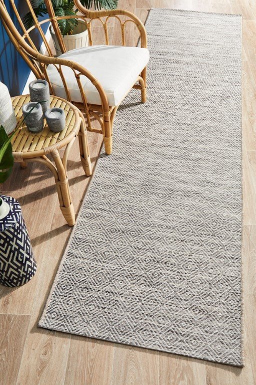 Terrace Clara Diamond Rug Natural 5500TER - 5500 - NAT - 230X160Rugtastic