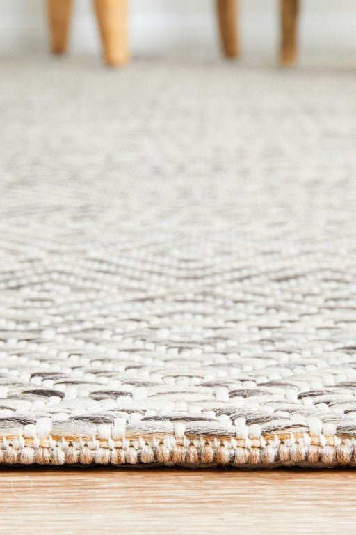 Terrace Clara Diamond Rug Natural 5500TER - 5500 - NAT - 230X160Rugtastic