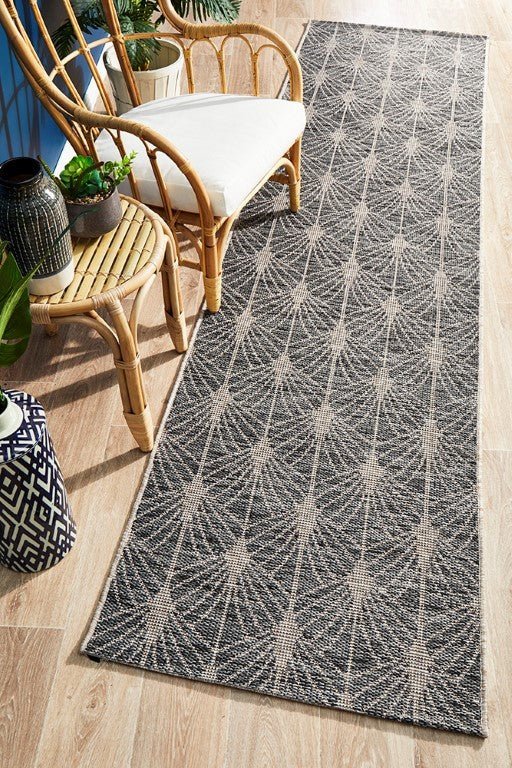 Terrace Fern Trellis Rug Black 5502TER - 5502 - BLK - 230X160Rugtastic