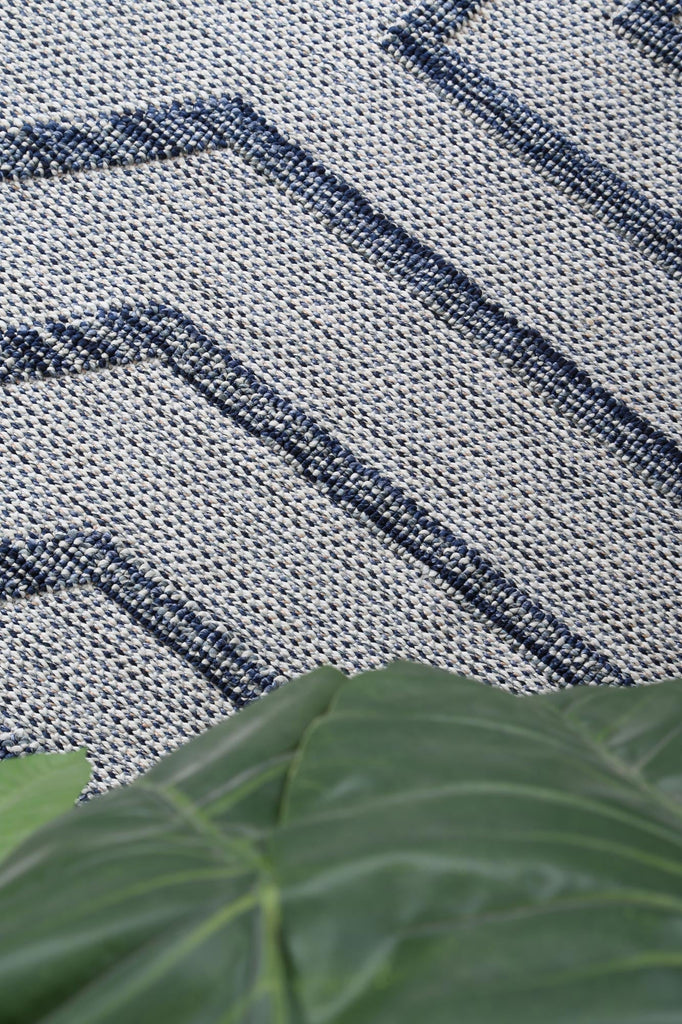Vinaka Hale Charcoal Geometric Flatweave Rug Indoor OutdoorVANU12018Rugtastic
