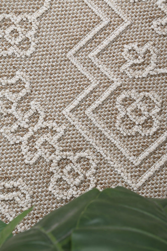 Vinaka Waita Beige Tribal Flatweave Rug Indoor OutdoorVANU12013Rugtastic