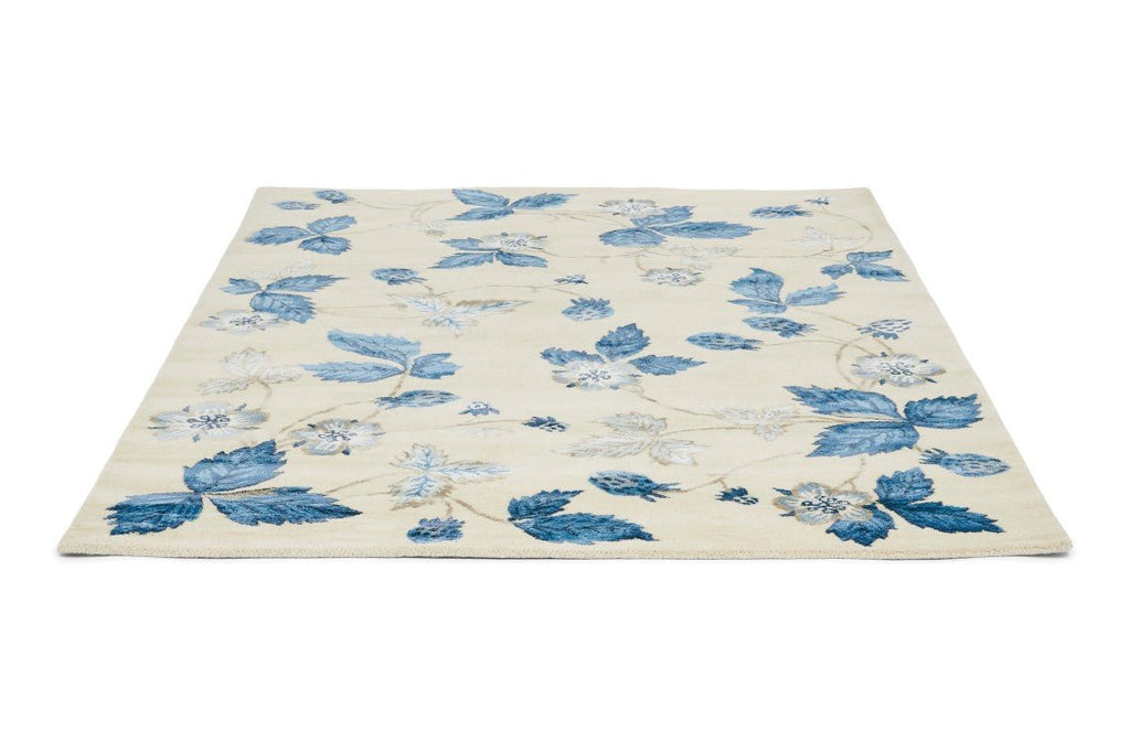 Wedgwood Wild Strawberry Cream 38108BC - WED - 38108 - 180X120Rugtastic