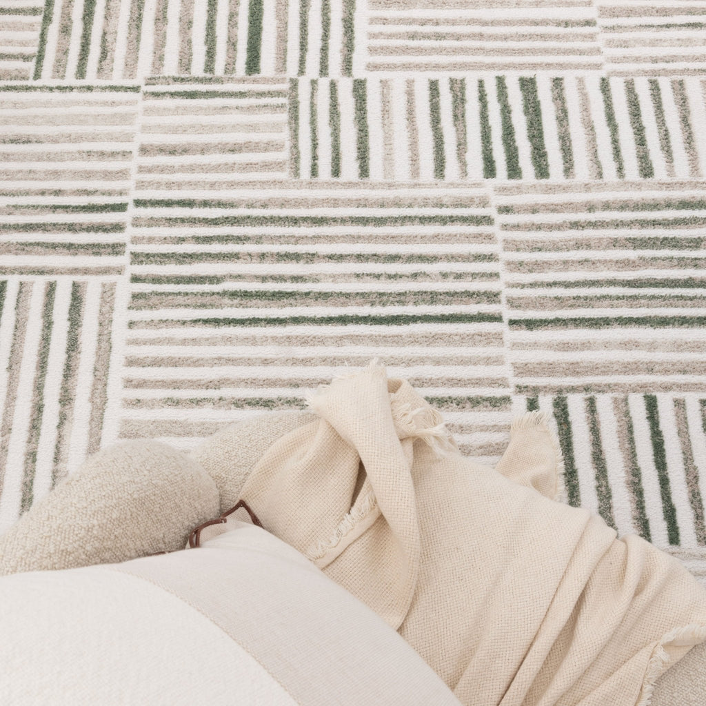 Wendall Geometric Lines Green Rug - W005WELL160W005Rugtastic