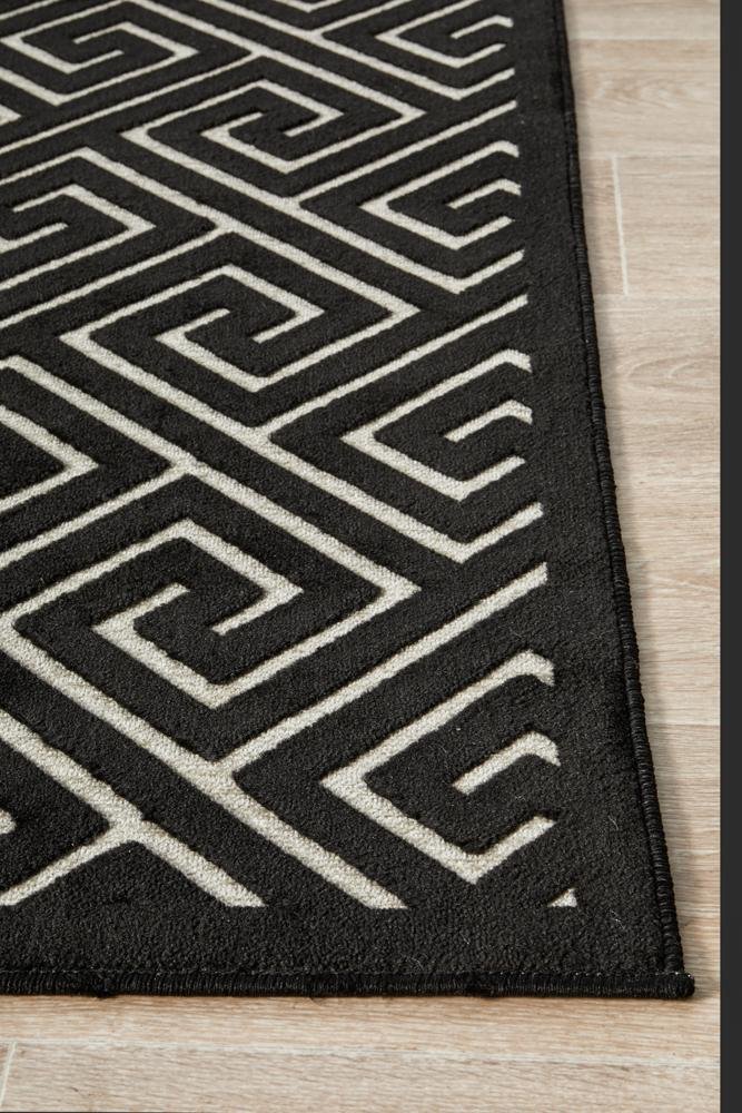 York Alice Black RugYRK - ALIC - GLD - 230X160Rugtastic