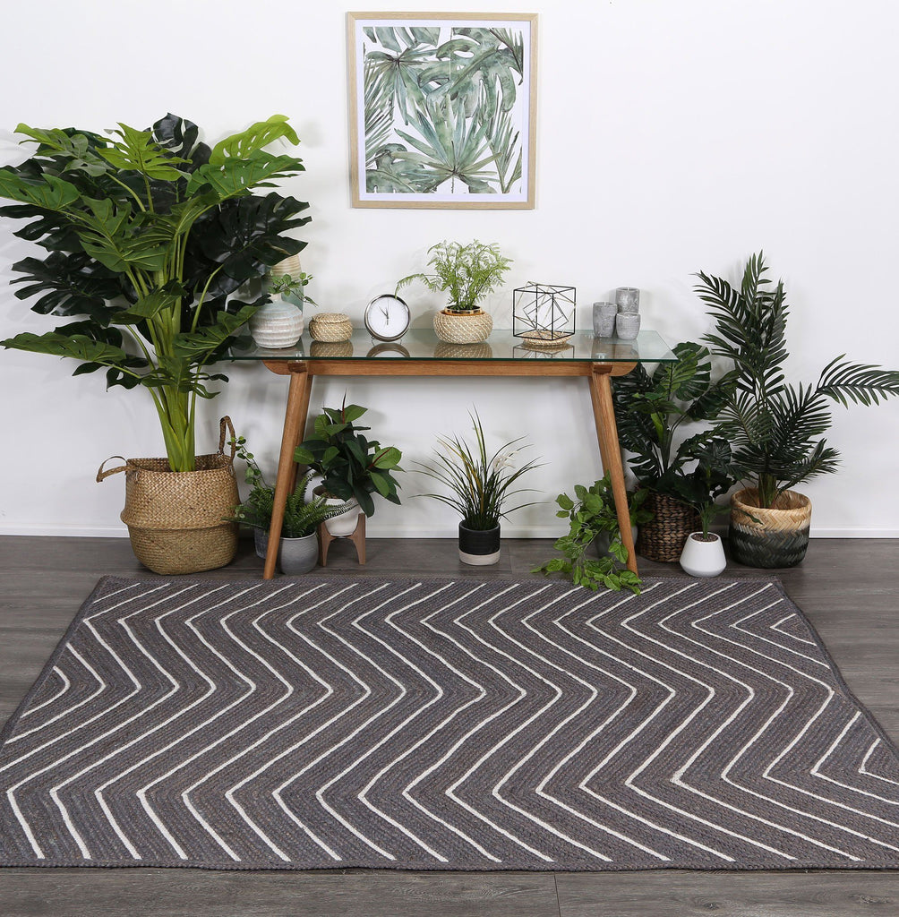 Arteta Natural Chevron Grey RugARTI190CHEVGREYRugtastic