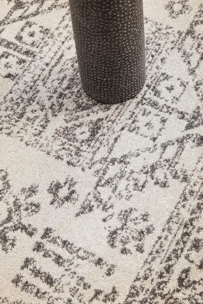 Chrome Addison Silver Round RugCRO-ADD-SIL-150X150Rugtastic