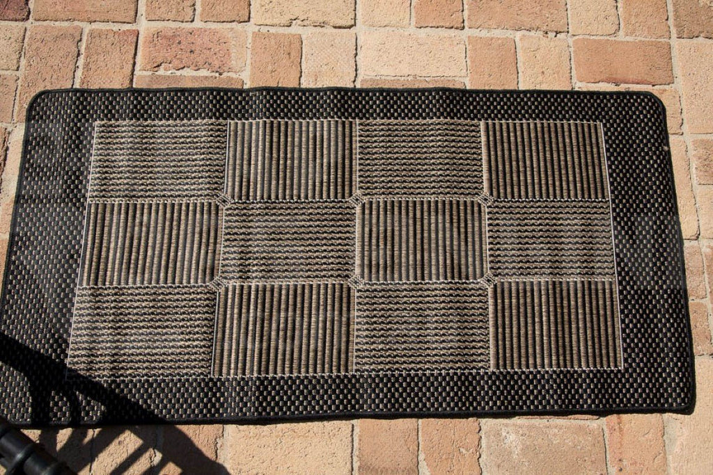 Duva Indoor Outdoor Rug 22 Coffee Black22/121-70Rugtastic