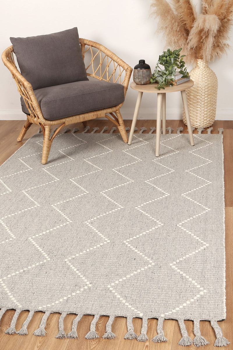 Gaza Diamond Tassel Grey Rug - Buy Rugs Online | Melbourne, Australia ...