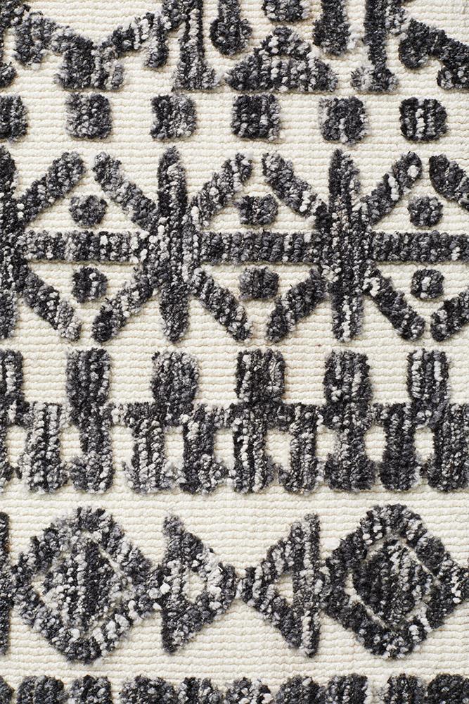 Levi Yasmin Ivory Black RugLEV-363-IVO-225X155Rugtastic