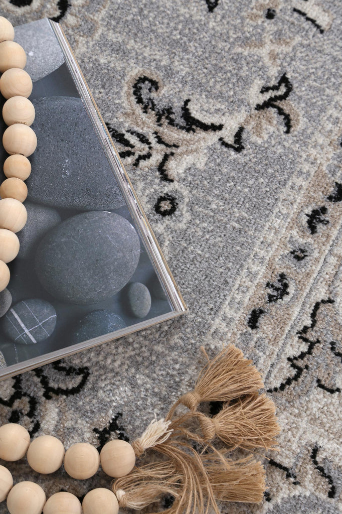 Oprah Hamburg Grey Traditional Soft RugOPOR12010Rugtastic