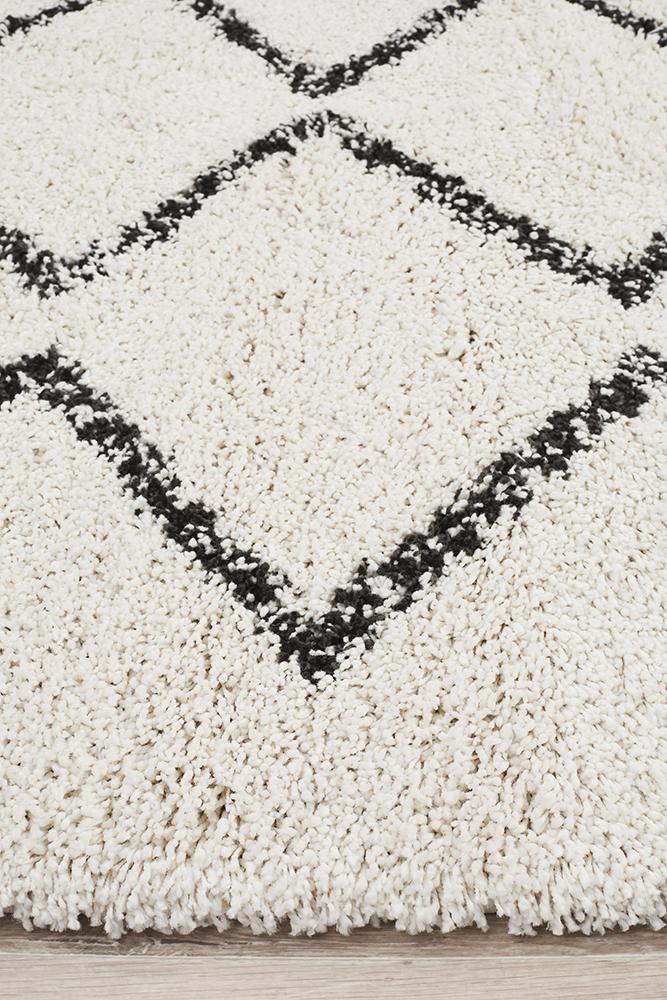 Saffron 11 White RugSAF-11-WHT-170X120Rugtastic