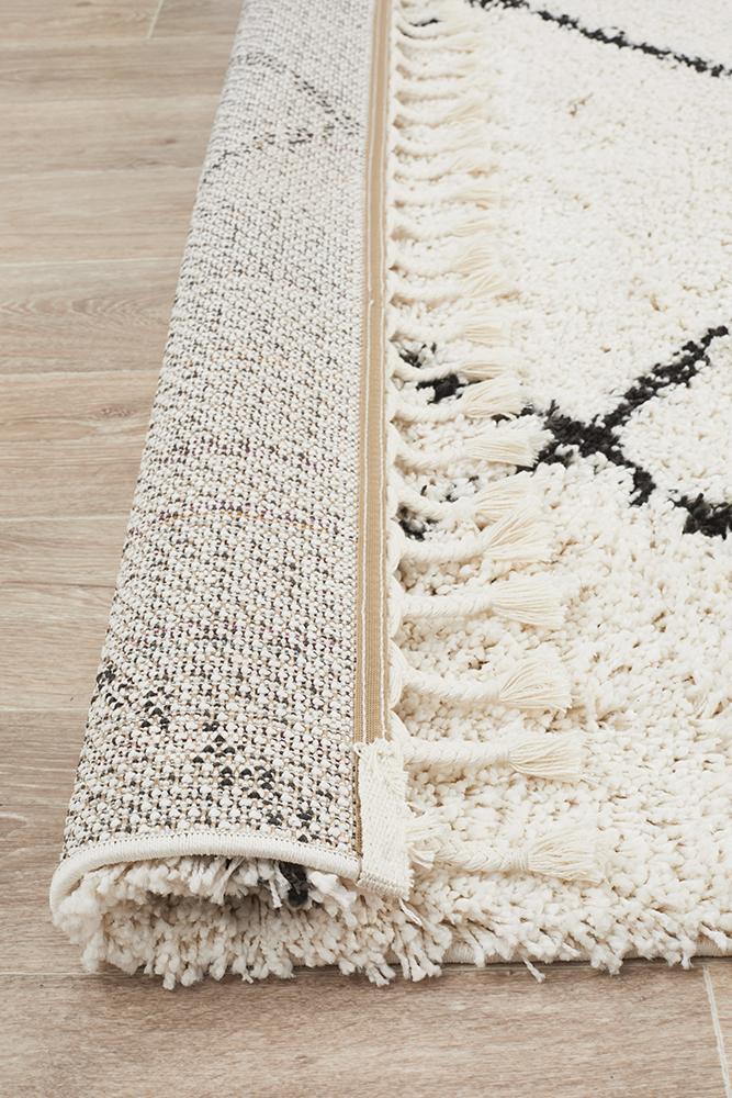 Saffron 22 White RugSAF-22-WHT-170X120Rugtastic