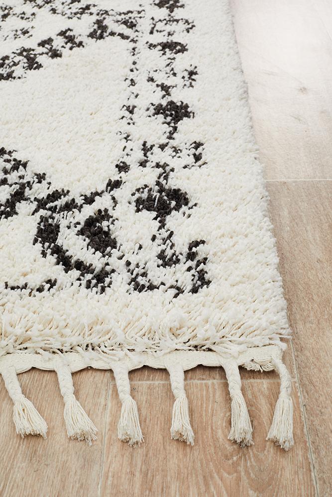 Saffron 33 White RugSAF-33-WHT-170X120Rugtastic
