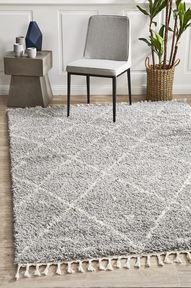Saffron 44 Silver RugSAF-44-SIL-170X120Rugtastic
