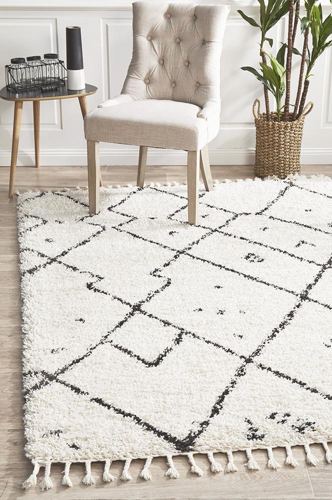 Saffron 44 White RugSAF-44-WHT-170X120Rugtastic