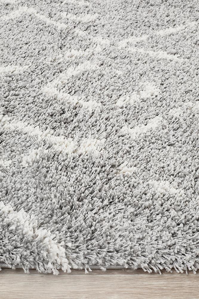 Saffron 55 Silver RugSAF-55-SIL-170X120Rugtastic
